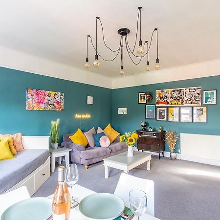 Spacious Split Level Flat In Great Location Portsmouth Extérieur photo