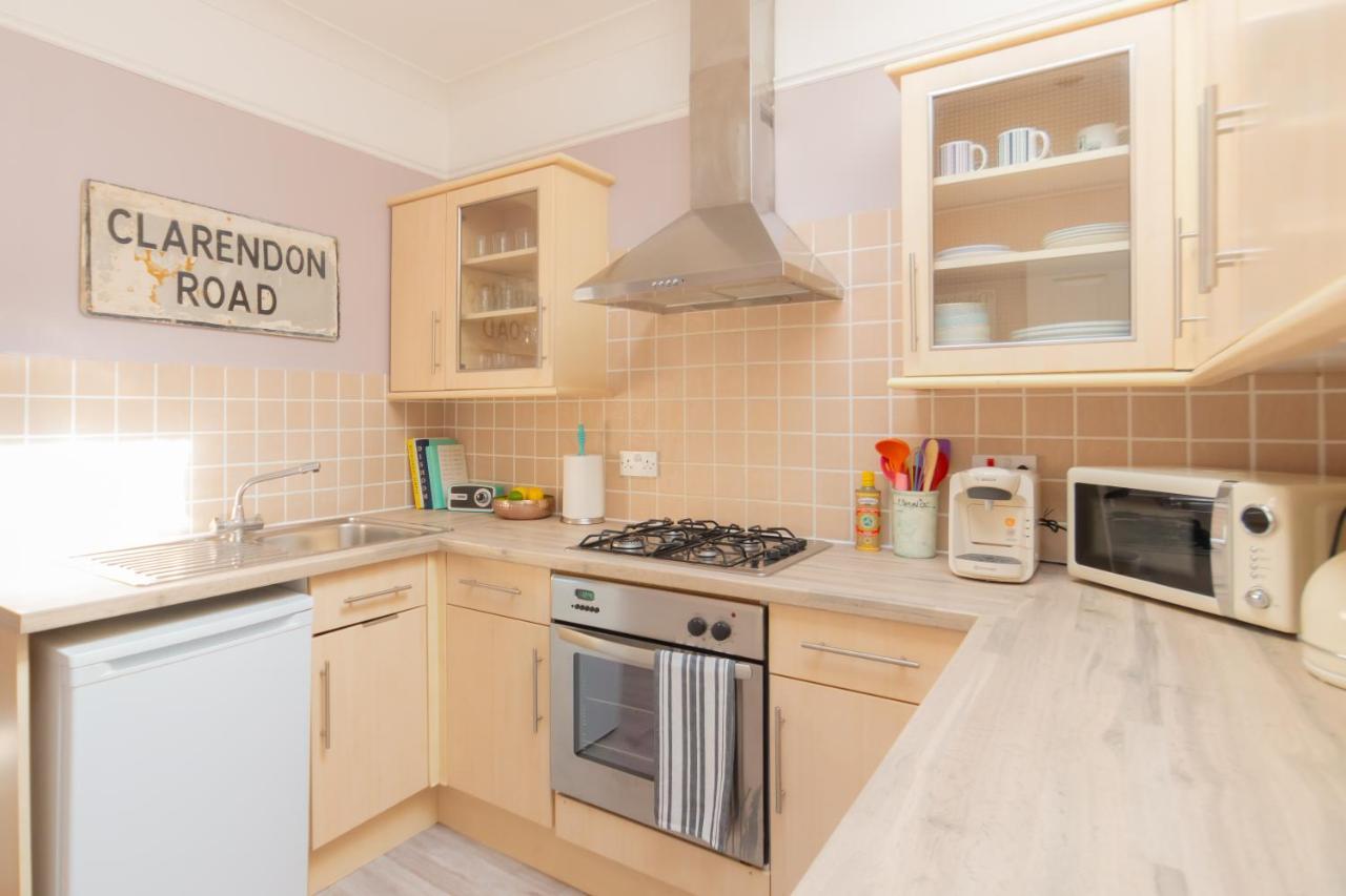 Spacious Split Level Flat In Great Location Portsmouth Extérieur photo