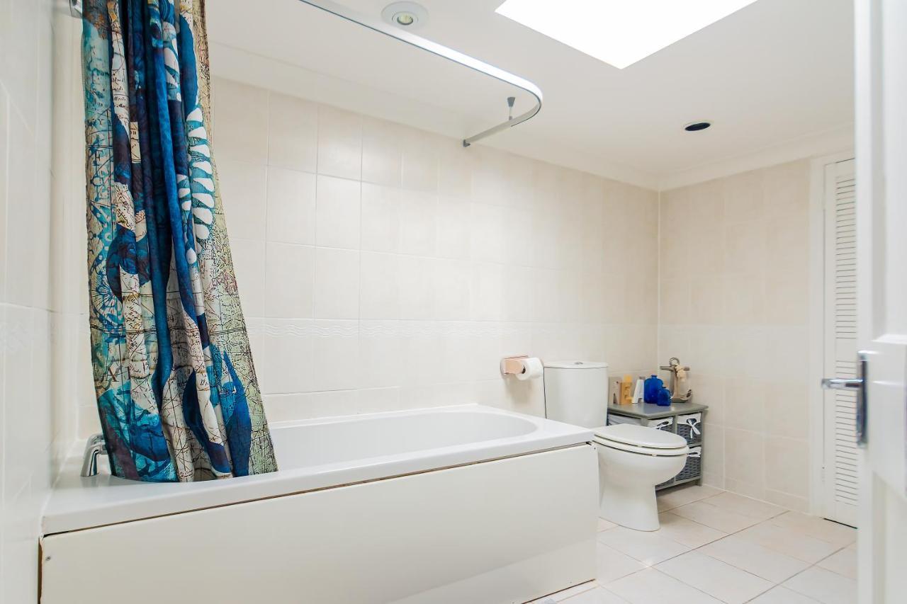 Spacious Split Level Flat In Great Location Portsmouth Extérieur photo