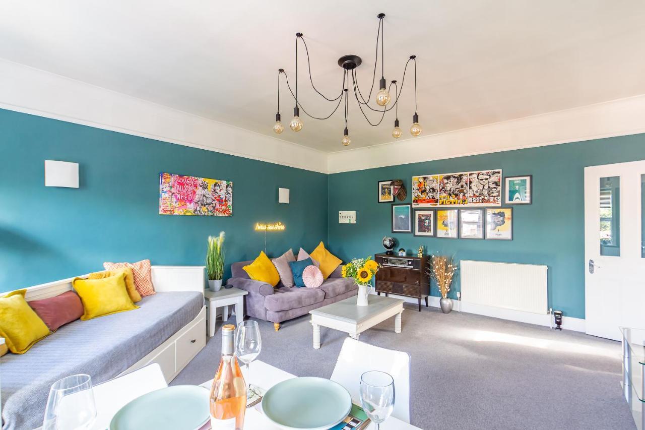 Spacious Split Level Flat In Great Location Portsmouth Extérieur photo