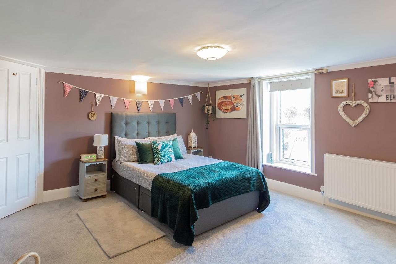 Spacious Split Level Flat In Great Location Portsmouth Extérieur photo