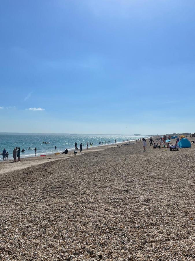 Spacious Split Level Flat In Great Location Portsmouth Extérieur photo