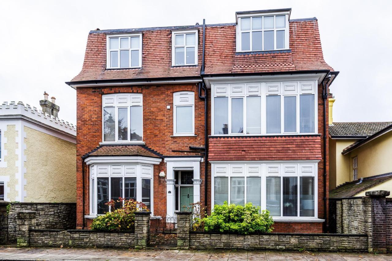 Spacious Split Level Flat In Great Location Portsmouth Extérieur photo